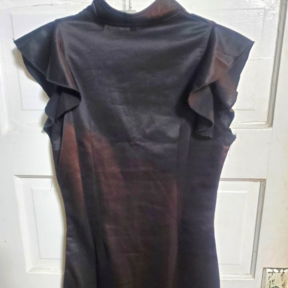 Black V-Neck Bodycon Mini Dress - Picture 2 of 3